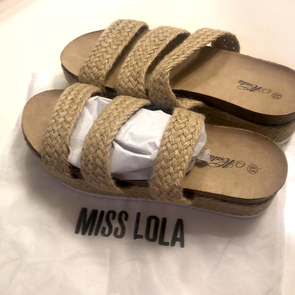 Platform sandals